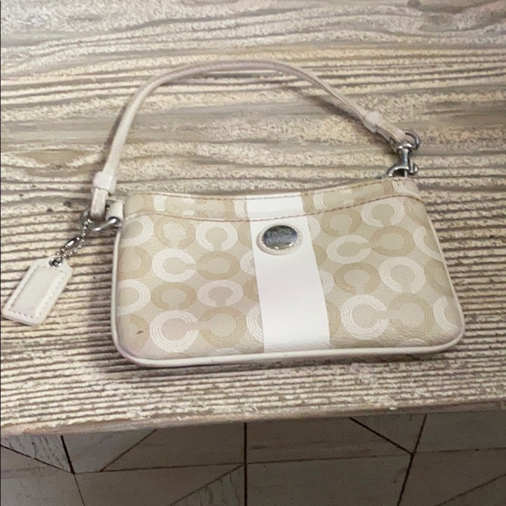Coach wristlet wallet